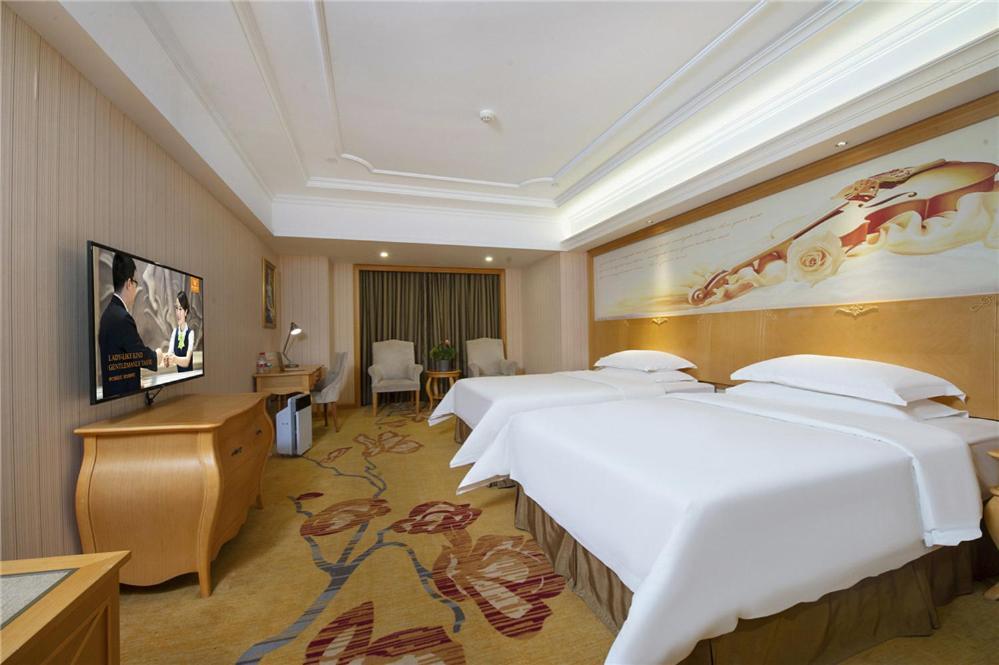 Vienna Hotel Zhengzhou Zhongyuan Futa Exterior photo